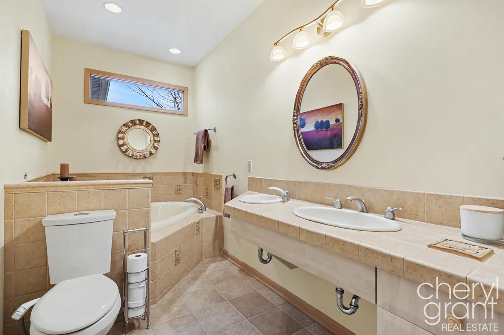 7022 Strawberry Lane Clarksville, MI 48815