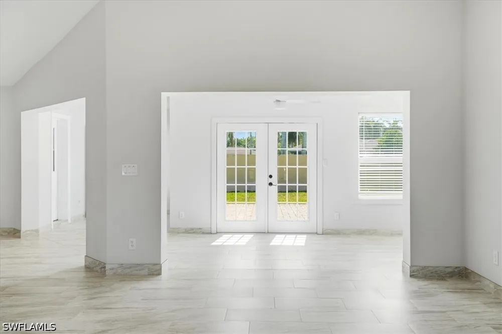 Boca Circle Naples, FL 34109