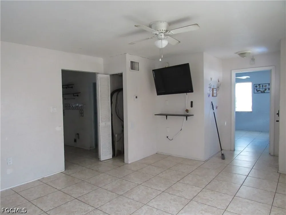 Canal Street Fort Myers, FL 33901