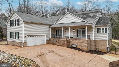 100 LAKEWOOD DRIVE