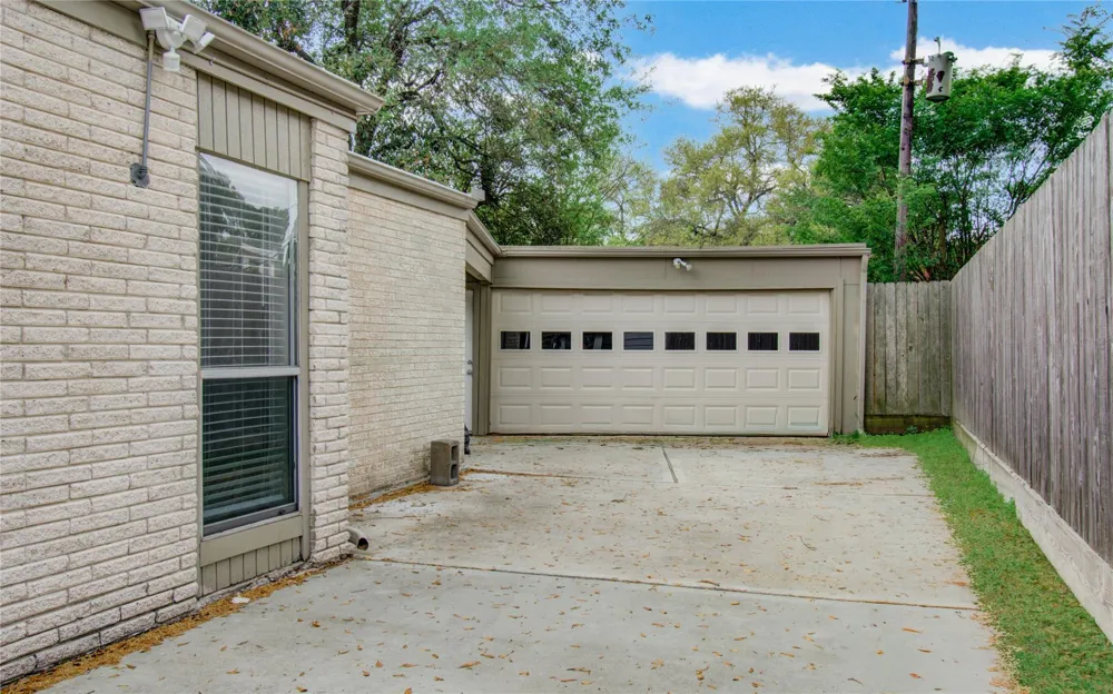 5507 Braesvalley Drive Houston, TX 77096
