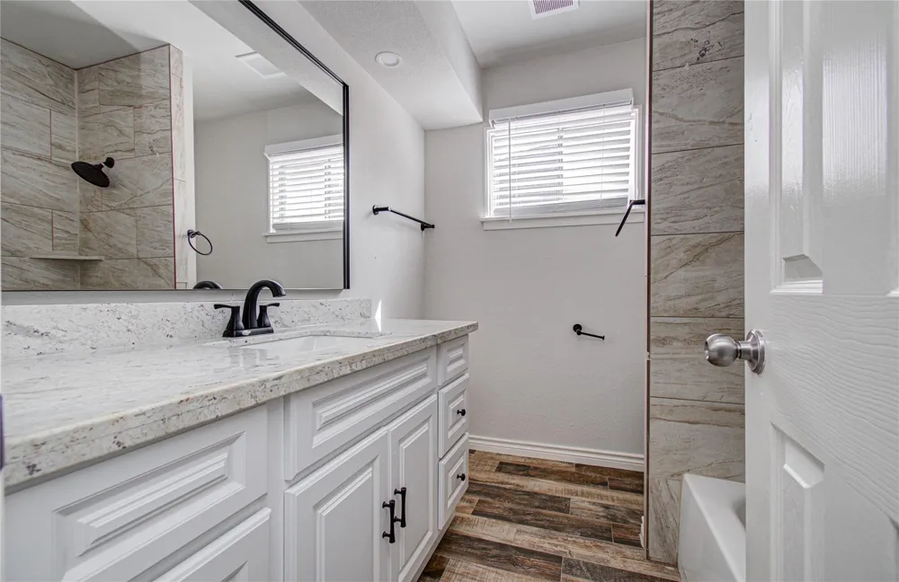 5507 Braesvalley Drive Houston, TX 77096