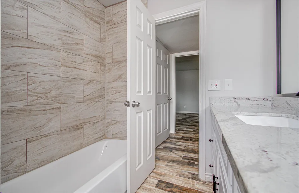 5507 Braesvalley Drive Houston, TX 77096