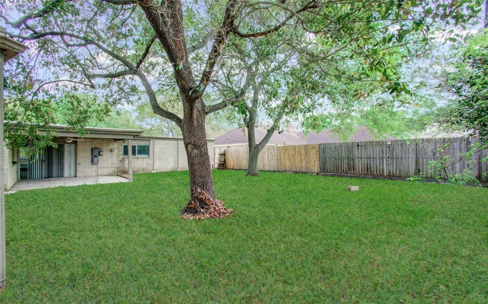 5507 Braesvalley Drive Houston, TX 77096