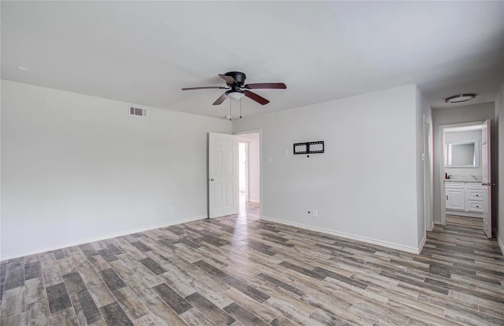 5507 Braesvalley Drive Houston, TX 77096