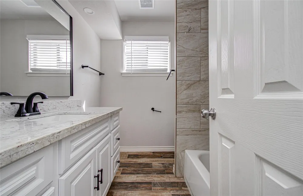 5507 Braesvalley Drive Houston, TX 77096