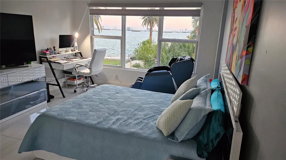 11111 Biscayne Blvd #3F Miami, FL 33181