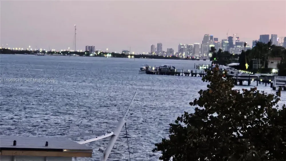 11111 Biscayne Blvd #3F Miami, FL 33181