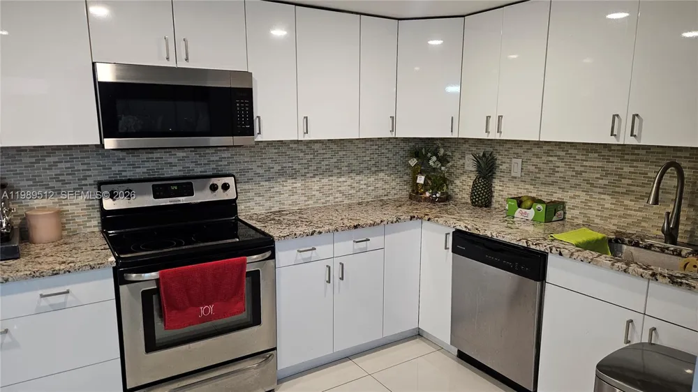 11111 Biscayne Blvd #3F Miami, FL 33181