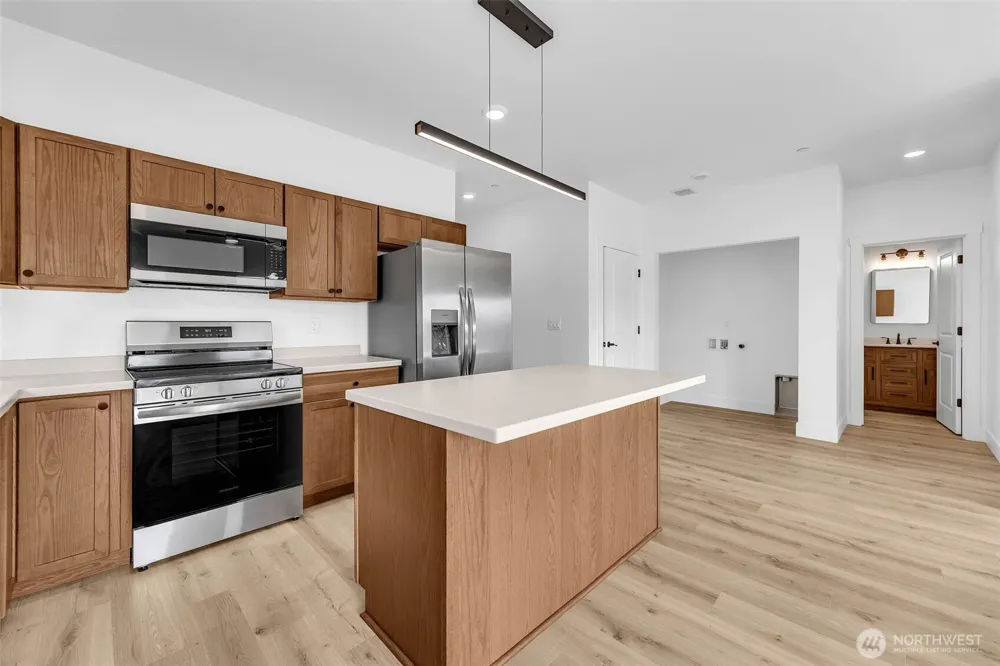 3 Anchor Way Loop #B Cathlamet, WA 98612