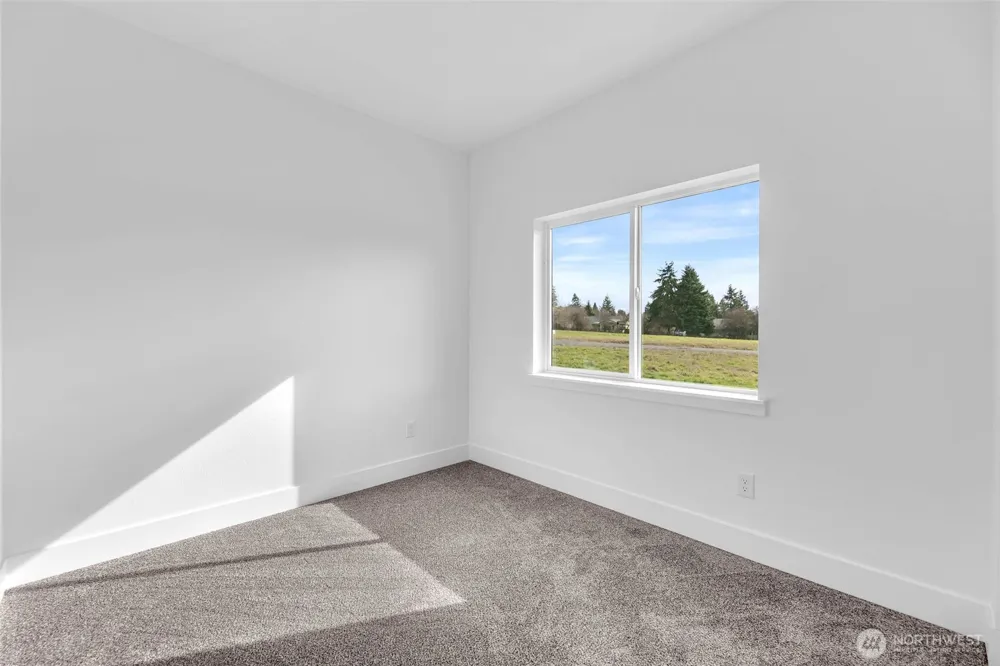 3 Anchor Way Loop #B Cathlamet, WA 98612