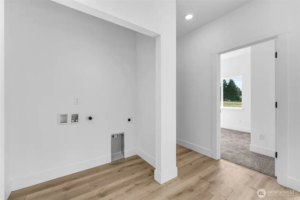 3 Anchor Way Loop #B Cathlamet, WA 98612