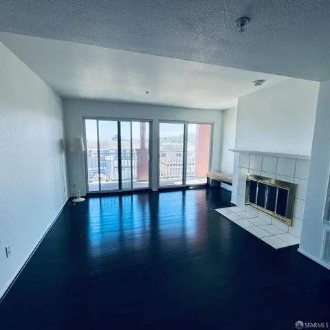 3885 Carter Drive ##202