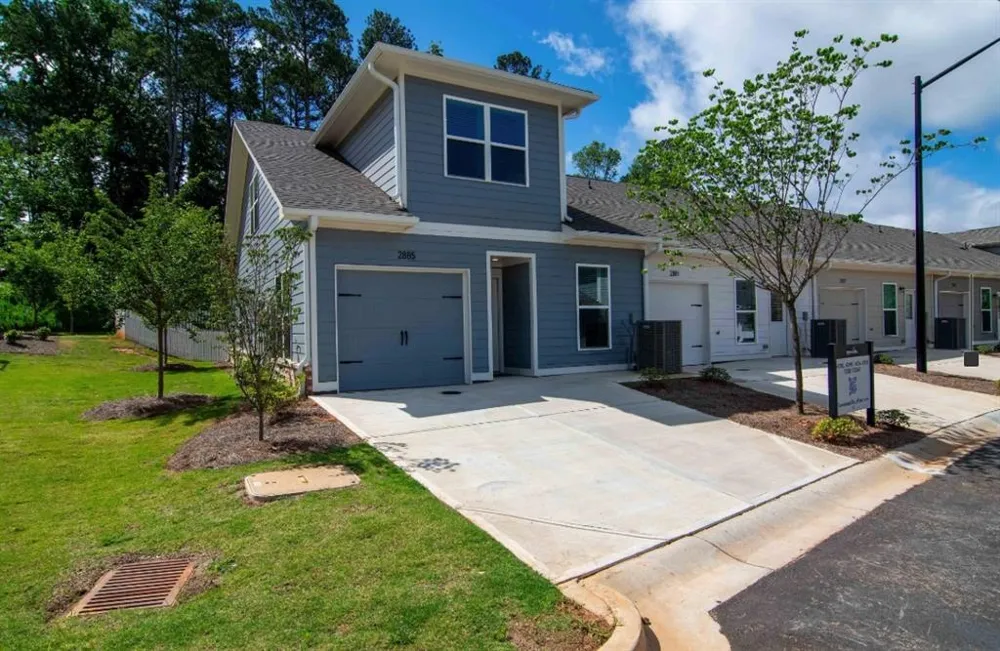 1151 Hunter Trail #84 Acworth, GA 30102