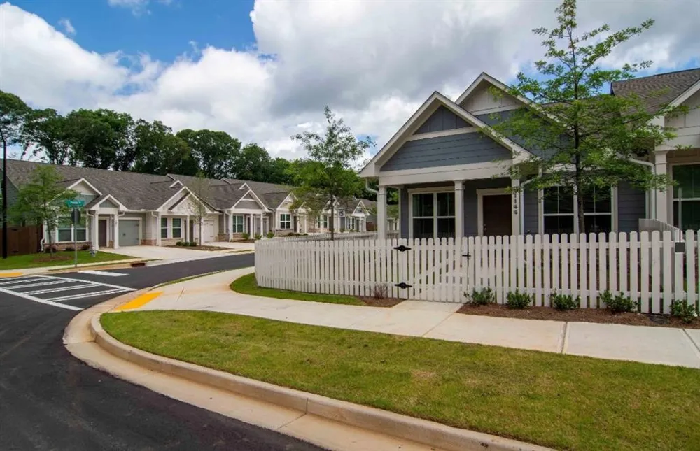 1151 Hunter Trail #84 Acworth, GA 30102