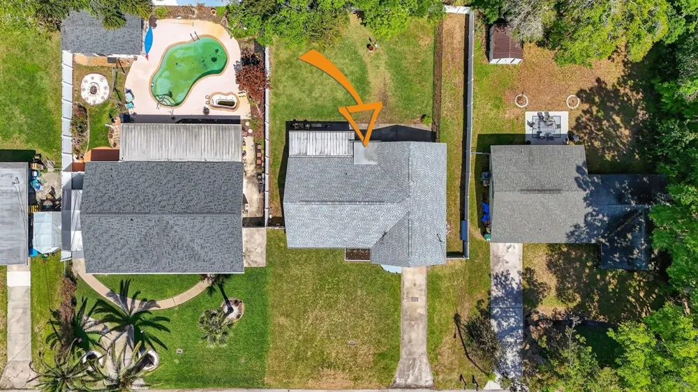 327 LONDON ROAD Daytona Beach, FL 32117