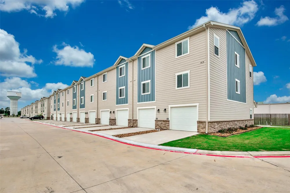 21155 Gosling Road #15 A-B Spring, TX 77388