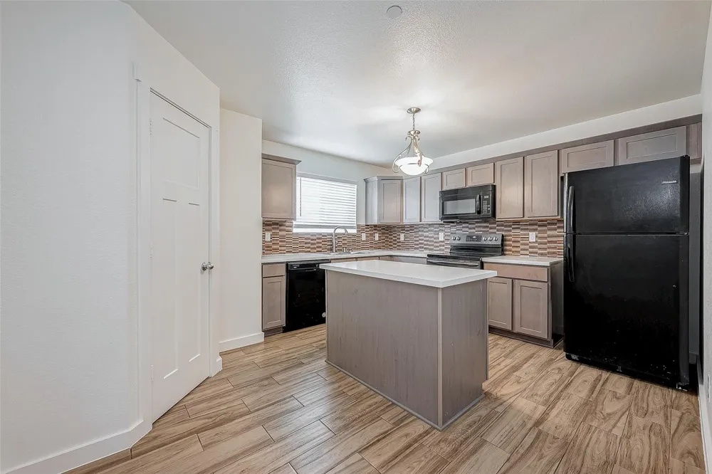 21155 Gosling Road #15 A-B Spring, TX 77388