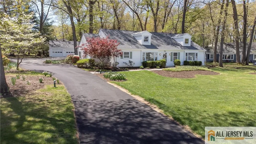 0-321A Sharon Way