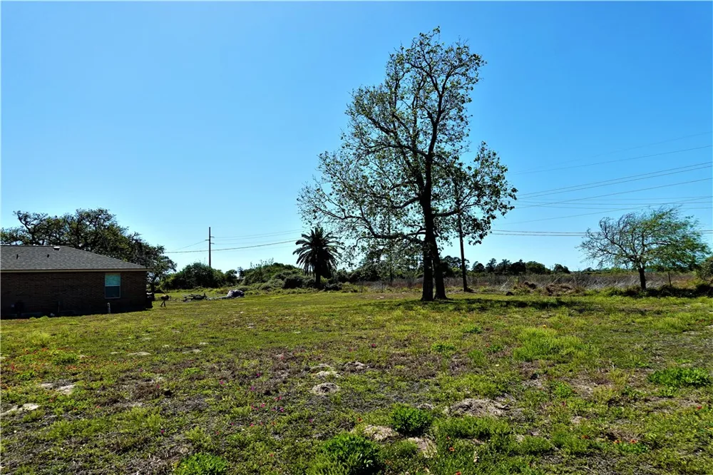 627 8th Street Ingleside, TX 78362