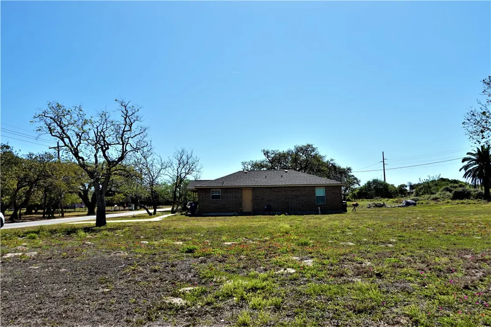627 8th Street Ingleside, TX 78362