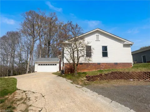 1495 Peace Haven Road