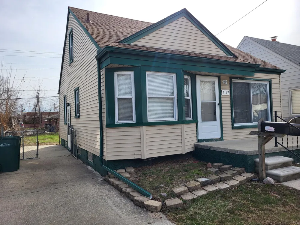 4177 Hubbard Avenue Lincoln Park, MI 48146