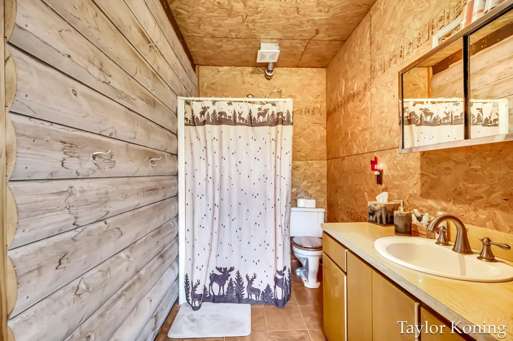3111 128th Avenue Hart, MI 49420