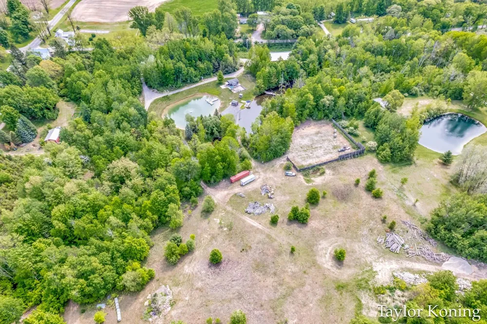 3111 128th Avenue Hart, MI 49420