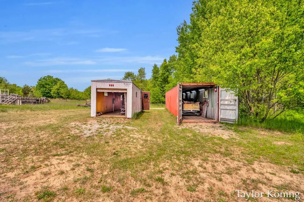 3111 128th Avenue Hart, MI 49420