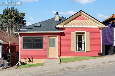 305 4th Street