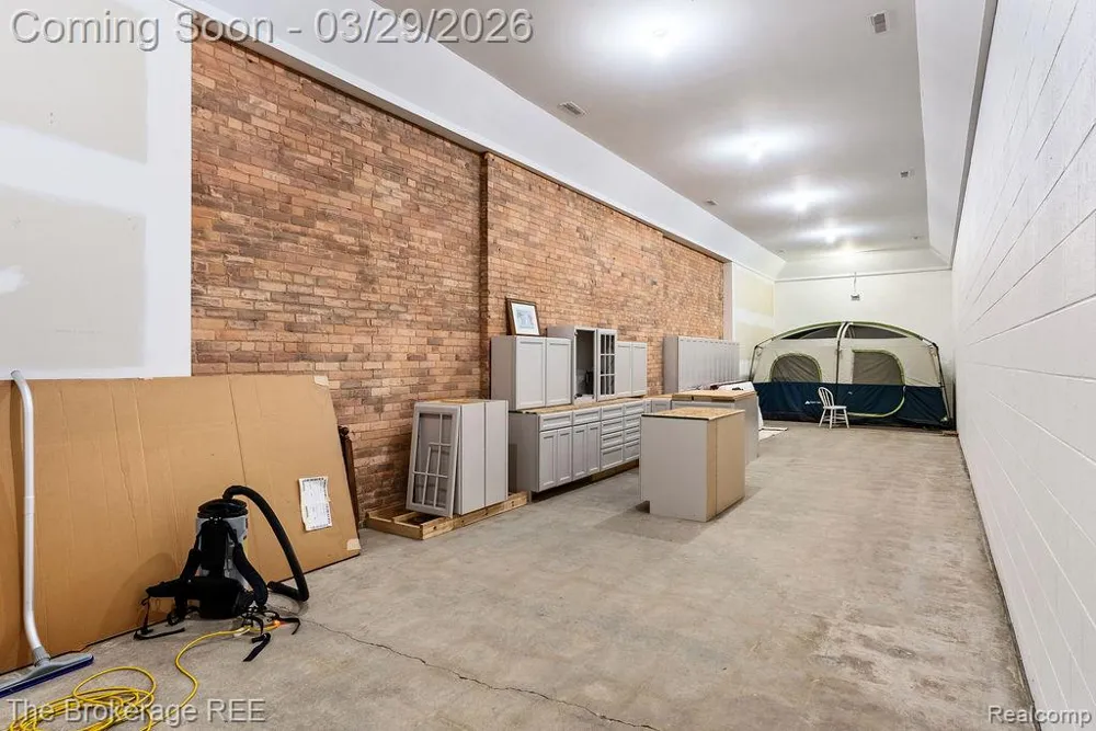 4654 WATER STREET Columbiaville Village, MI 48421