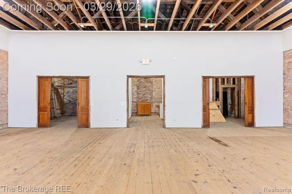 4654 WATER STREET Columbiaville Village, MI 48421