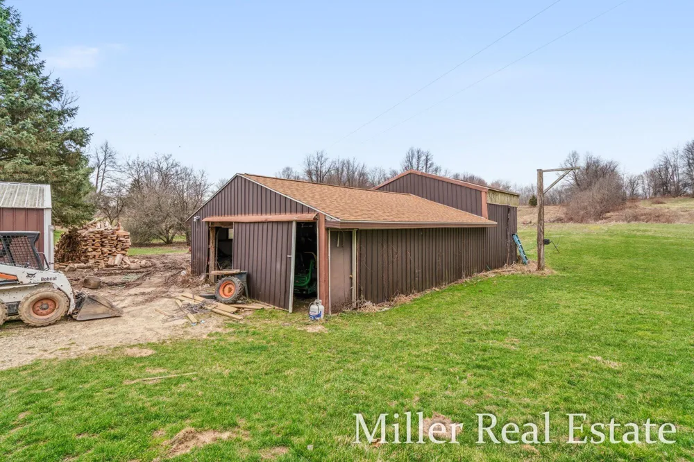 6130 Gurd Road Hope Township, MI 49058