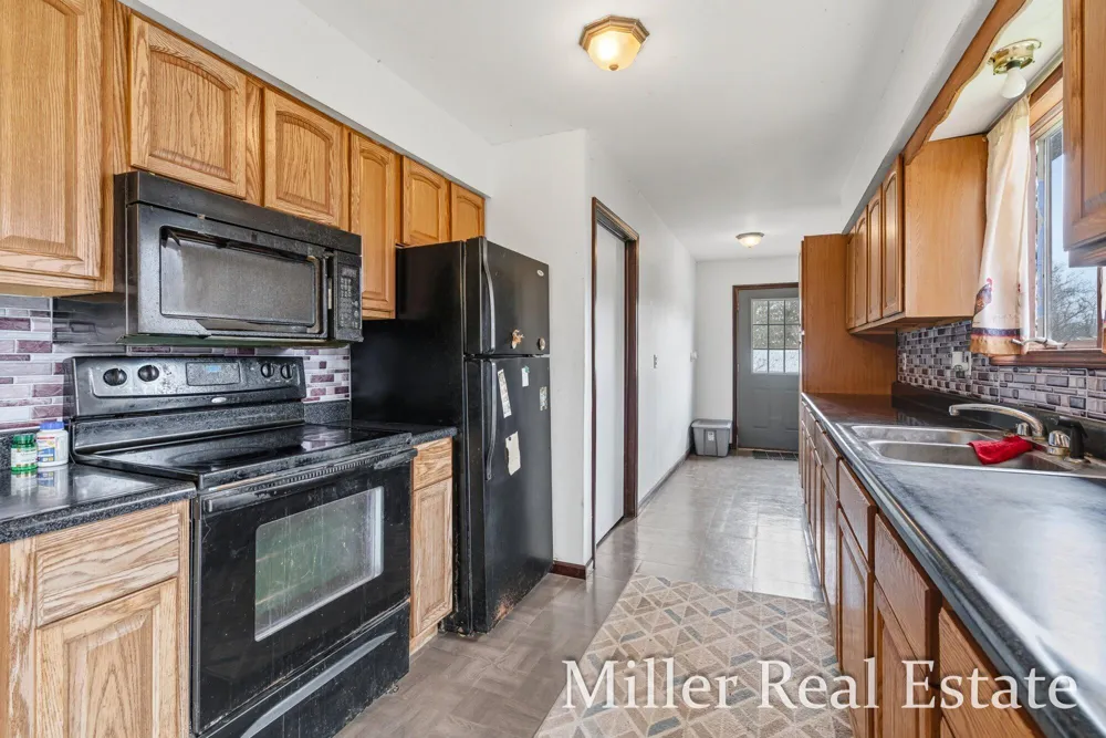 6130 Gurd Road Hope Township, MI 49058
