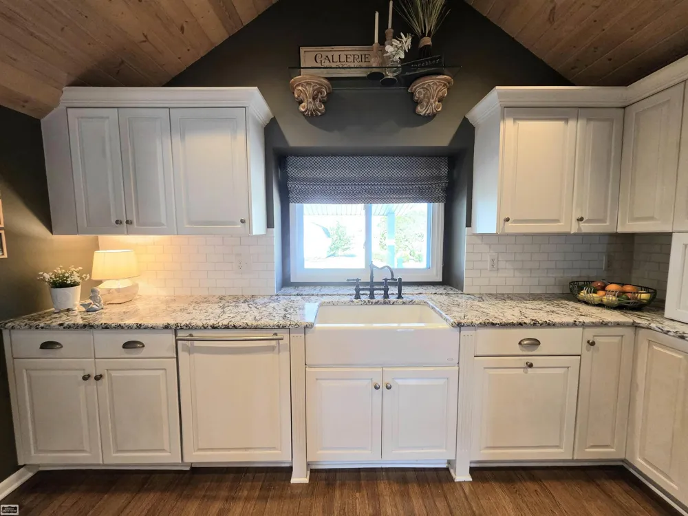 206 Edgewater Drive Algonac City, MI 48001