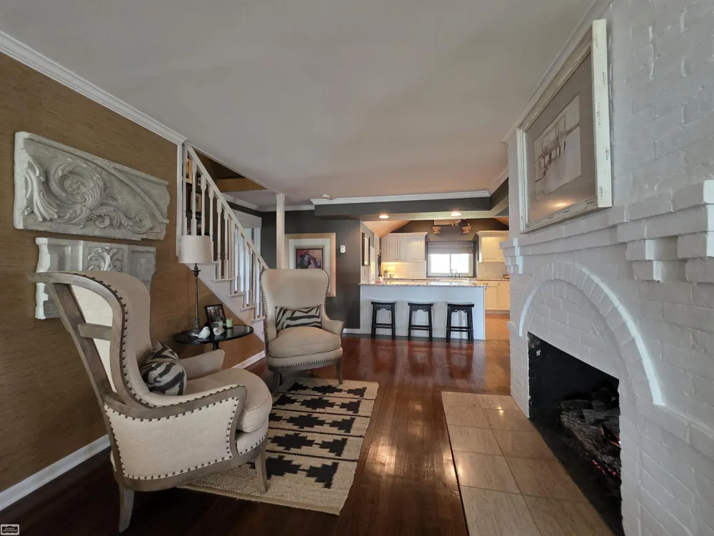 206 Edgewater Drive Algonac City, MI 48001