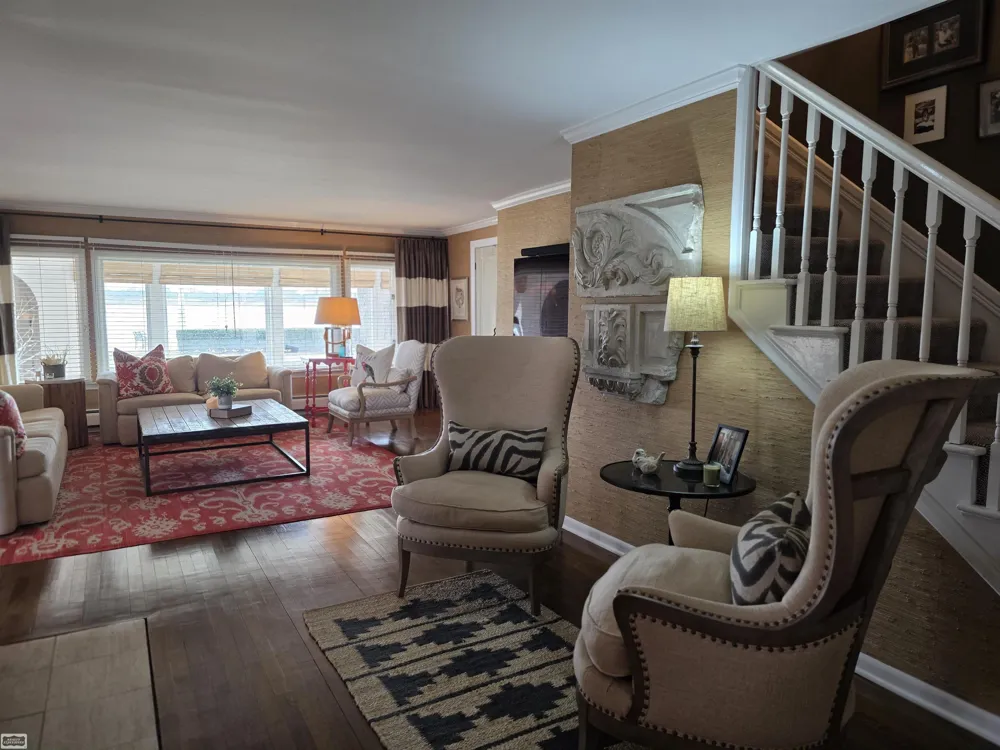206 Edgewater Drive Algonac City, MI 48001
