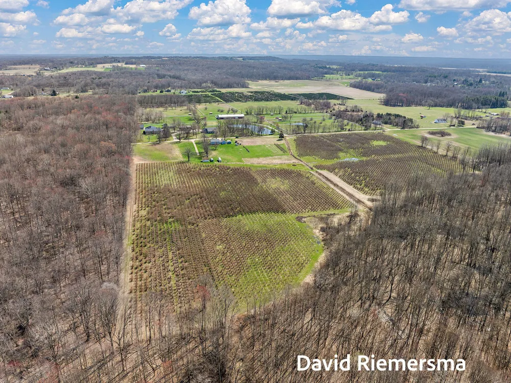 466 27th Street Allegan Township, MI 49010