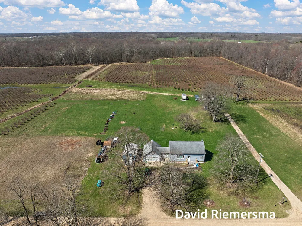 466 27th Street Allegan Township, MI 49010