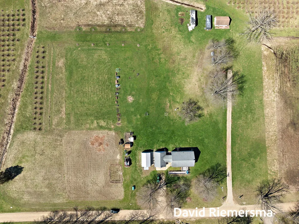 466 27th Street Allegan Township, MI 49010