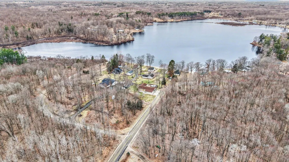 14051 17 Mile Road Colfax Township, MI 49342
