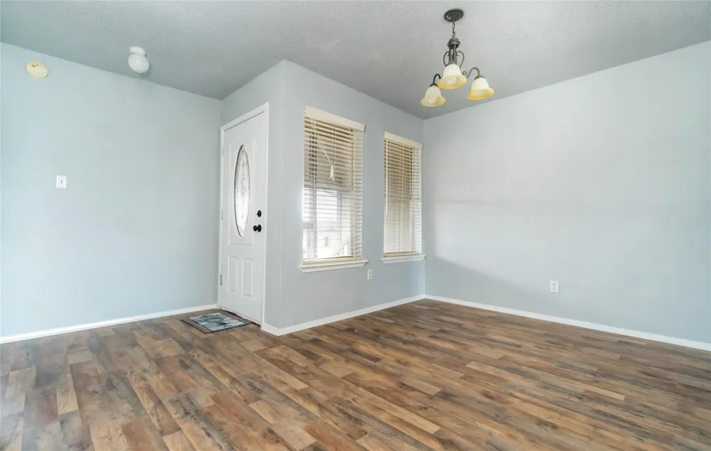 418 Garland Drive #206 Lake Jackson, TX 77566