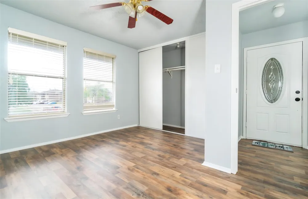 418 Garland Drive #206 Lake Jackson, TX 77566