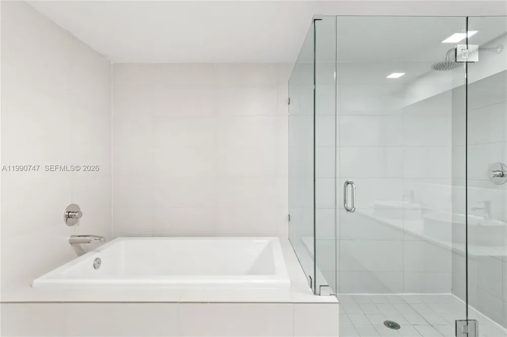 2600 E Hallandale Beach Blvd #T1001 Hallandale Beach, FL 33009
