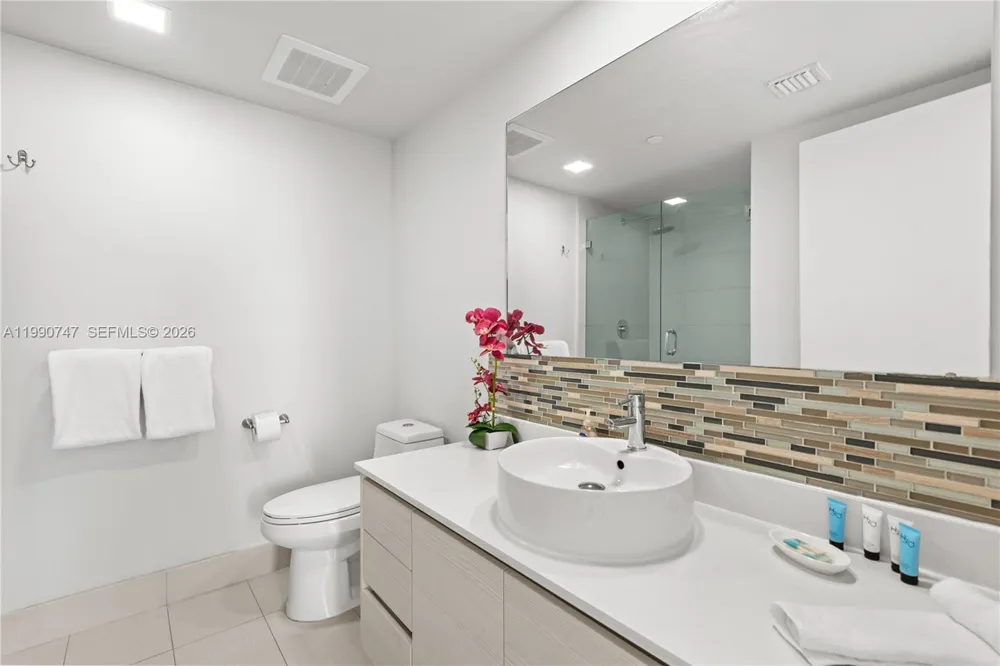 2600 E Hallandale Beach Blvd #T1001 Hallandale Beach, FL 33009