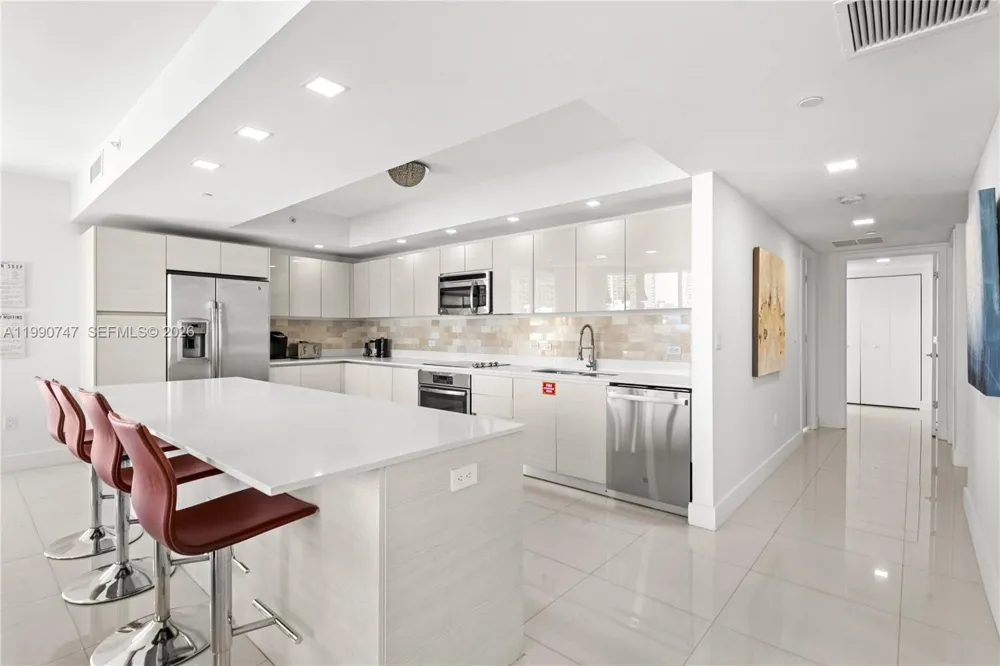 2600 E Hallandale Beach Blvd #T1001 Hallandale Beach, FL 33009