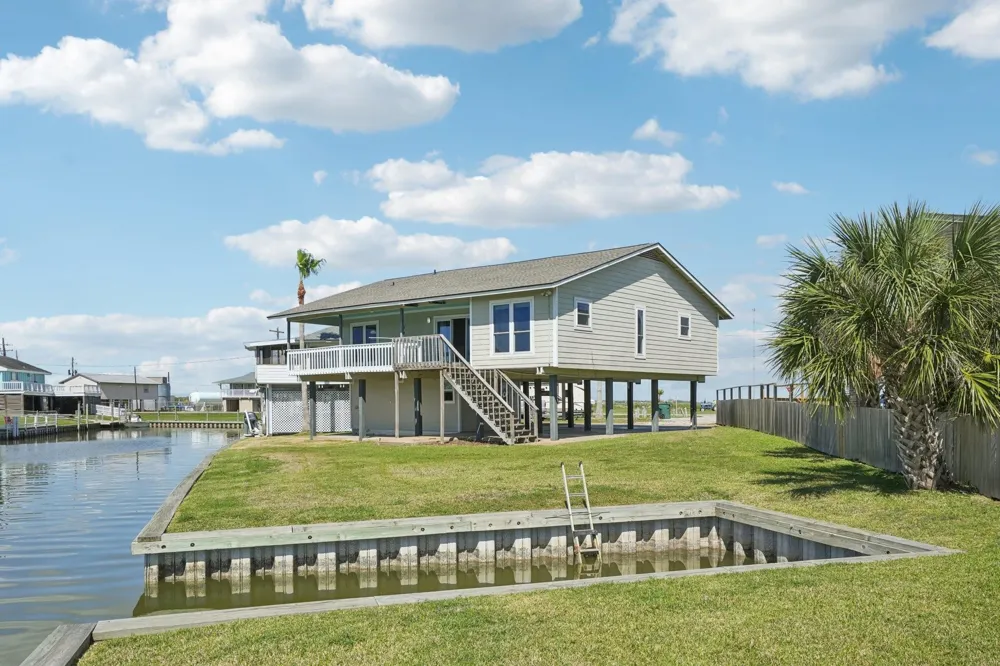 110 Mariner Road Freeport, TX 77541