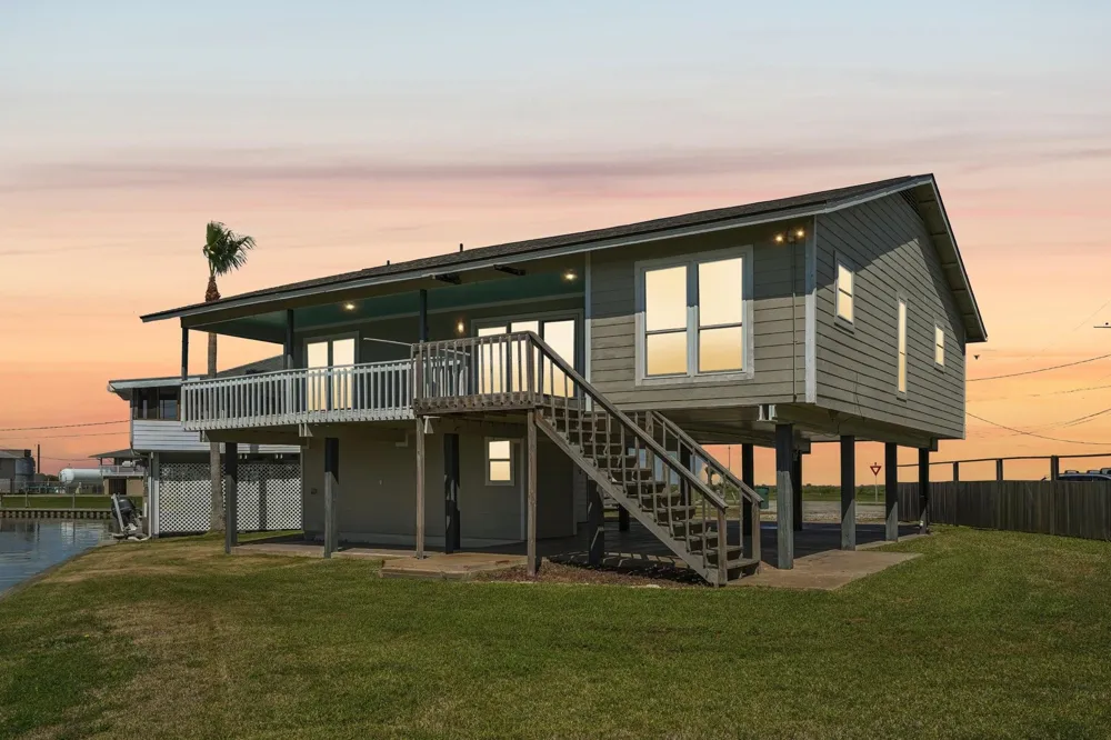110 Mariner Road Freeport, TX 77541