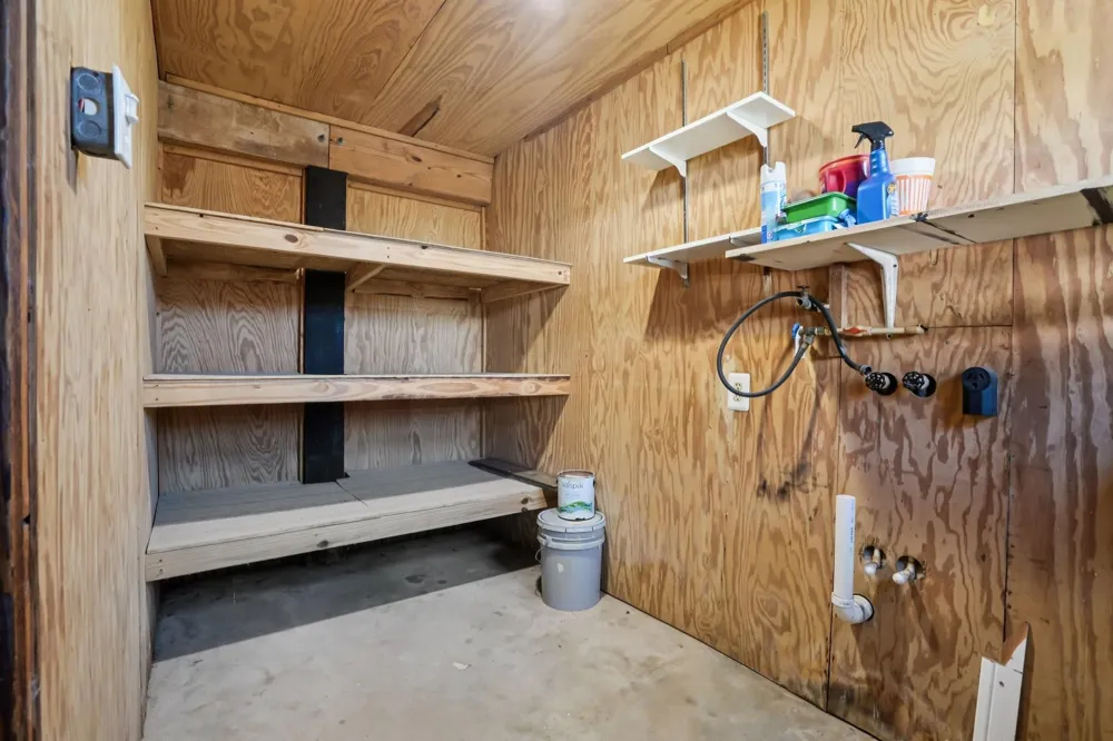 110 Mariner Road Freeport, TX 77541